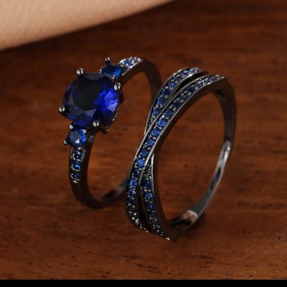 Women's ring - Picture 2 of 2